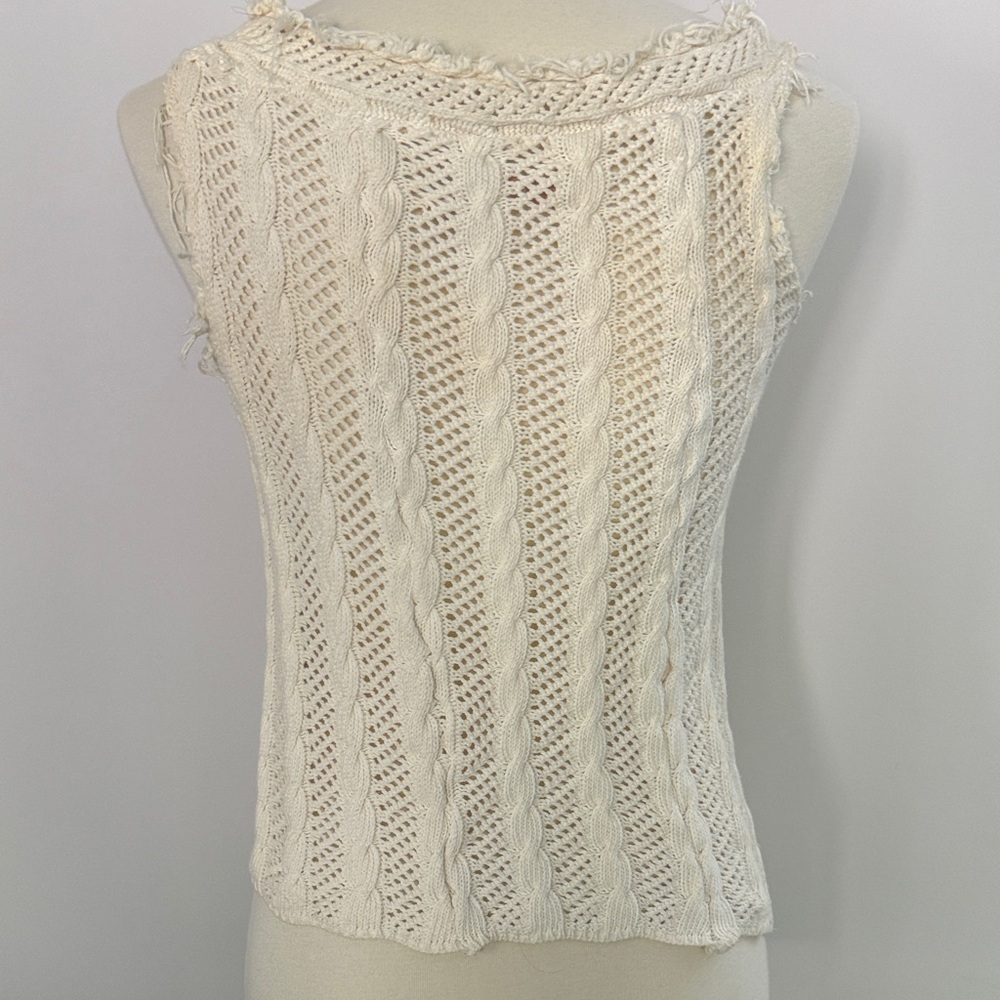 Loyandford Crochet Knit Sleeveless Asymmetrical Ivory Top - Picture 4 of 8